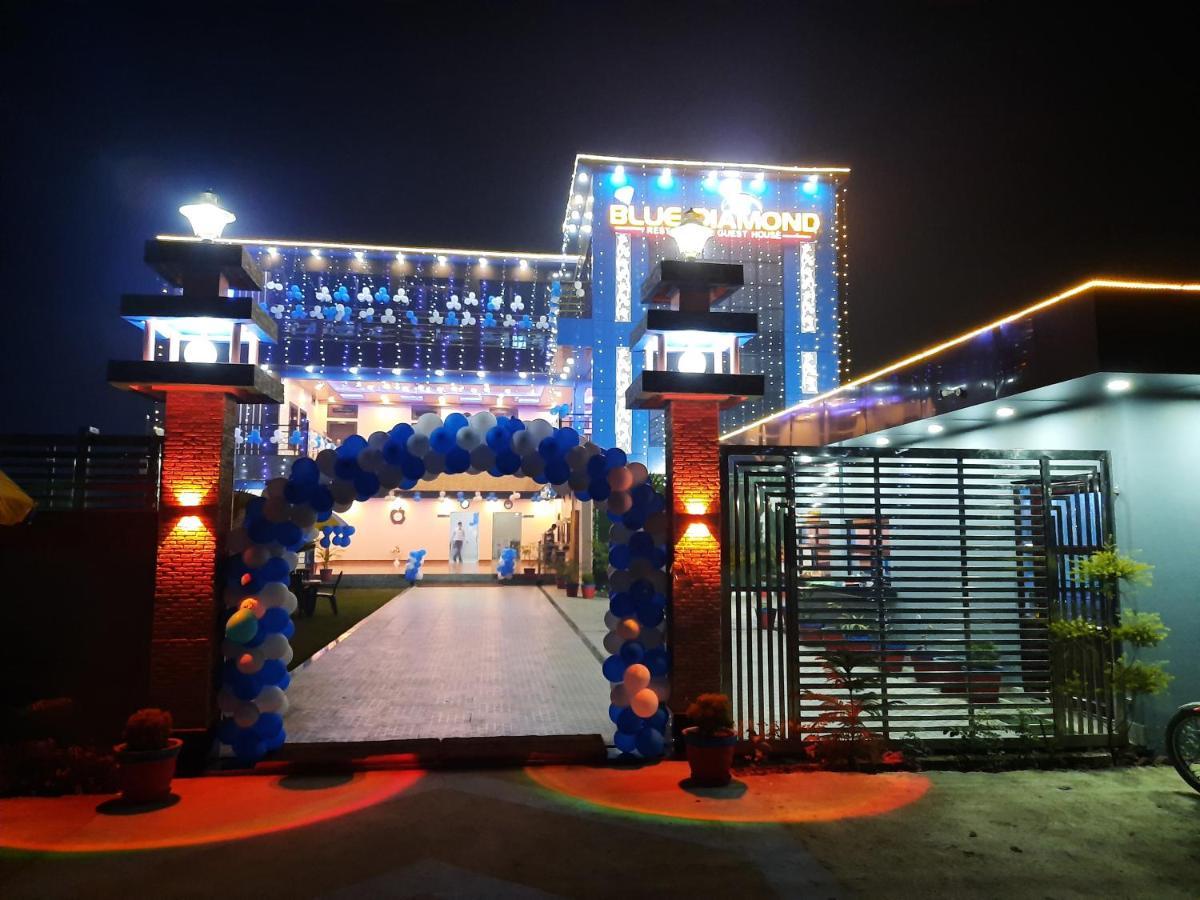 Hotel Blue Diamond Bahraich Екстериор снимка