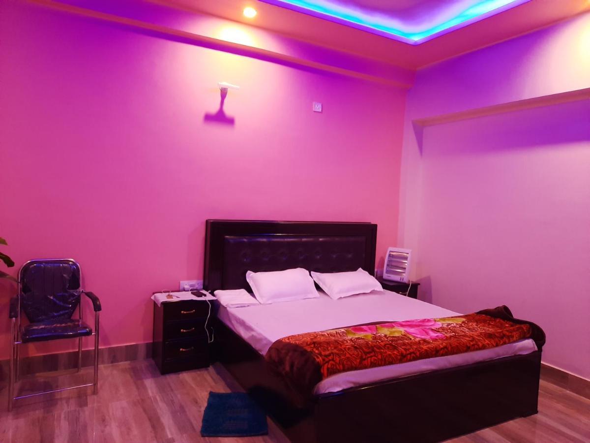 Hotel Blue Diamond Bahraich Екстериор снимка